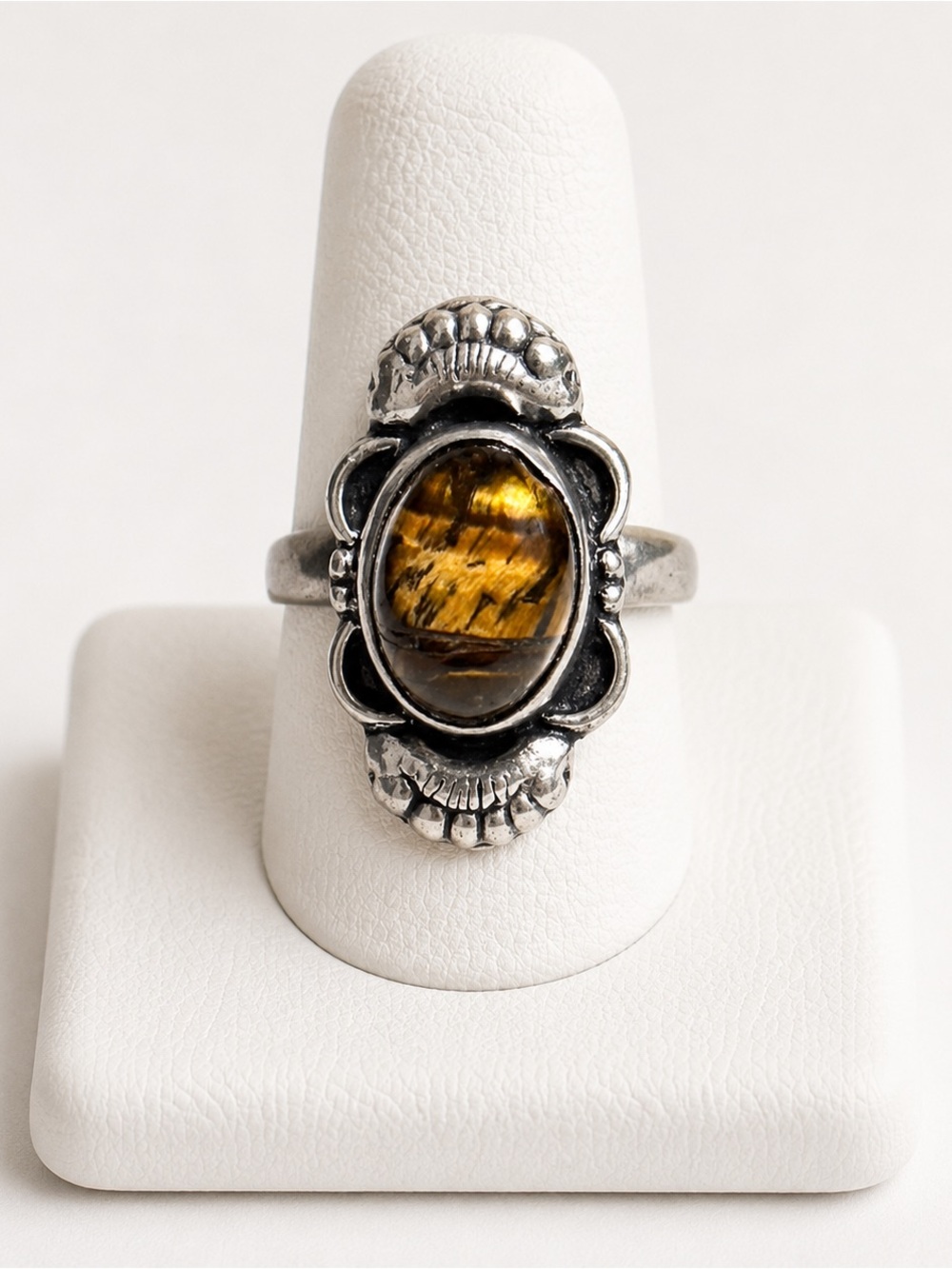 Sterling Silver tiger’s eye Navajo Pattern RingEstate Jewelry